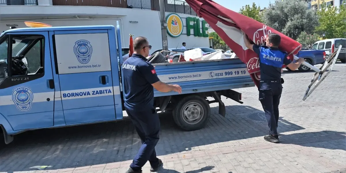 Bornova’da kaldırım ve yol işgallerine sıkı denetim