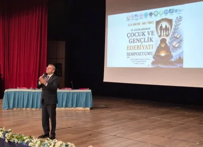 Kafkas Üniversitesi'nde zirve: 274 bildiriyle çocuk edebiyatı masada